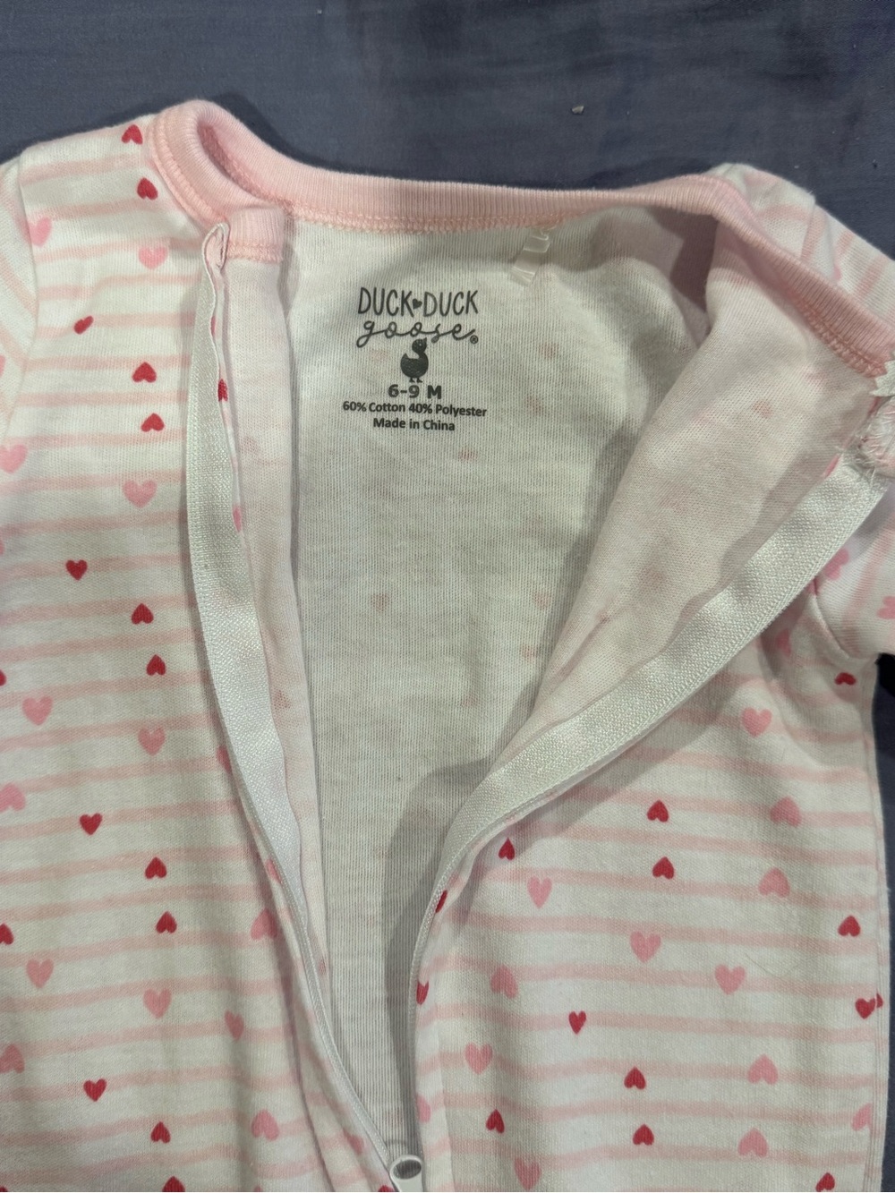 Pink Heart-Print Footed One-Piece for Babies - Picture 2 of 3